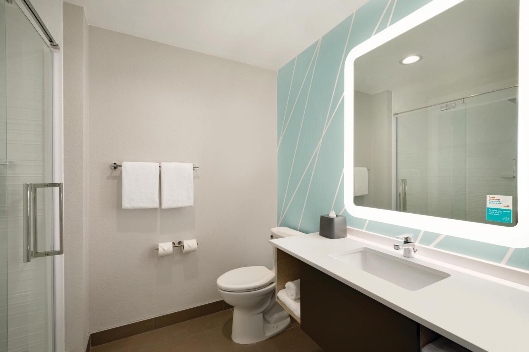 Avid Hotel - Toronto - Vaughan Southwest By Ihg Buitenkant foto