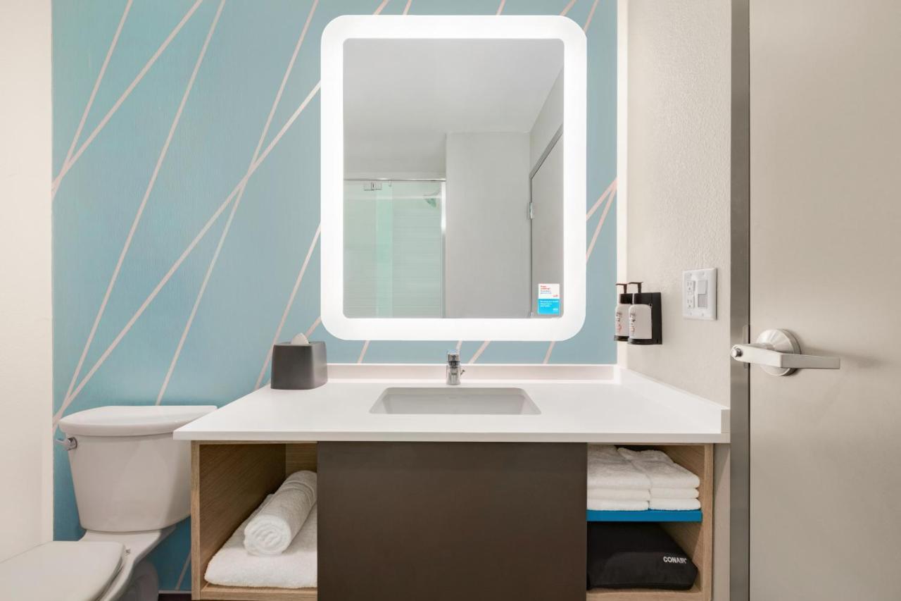 Avid Hotel - Toronto - Vaughan Southwest By Ihg Buitenkant foto